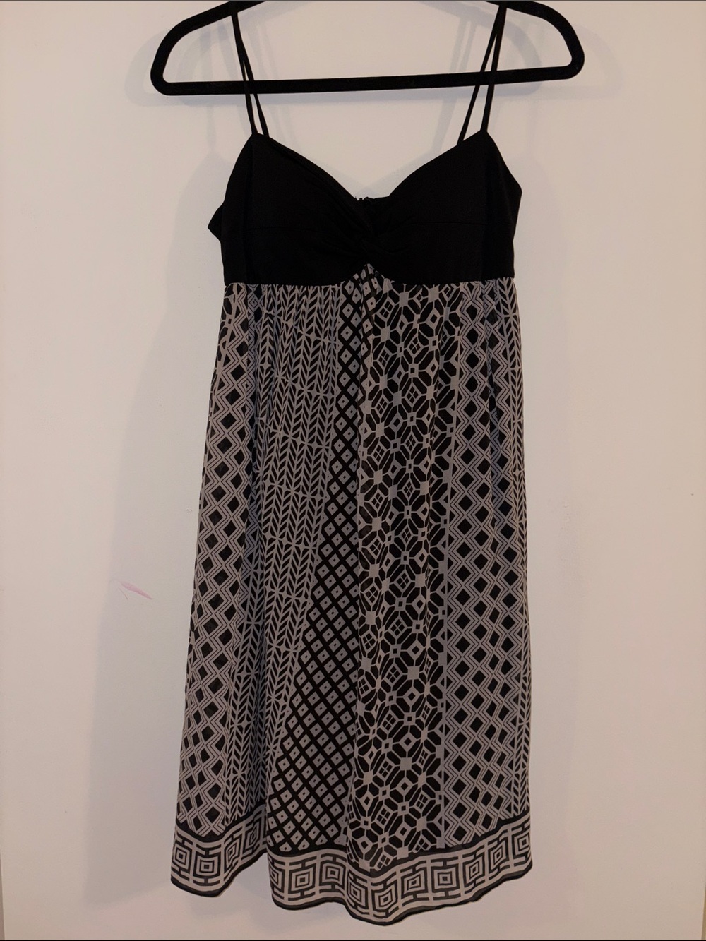 Maggy London Black & Gray Geometric Midi Dress Size 6